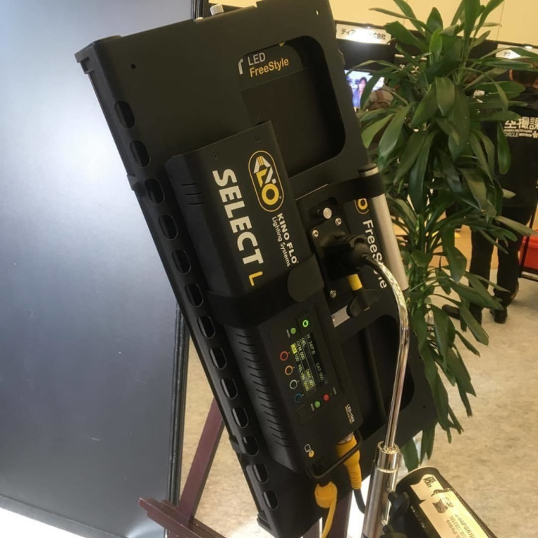 R/X19-G425